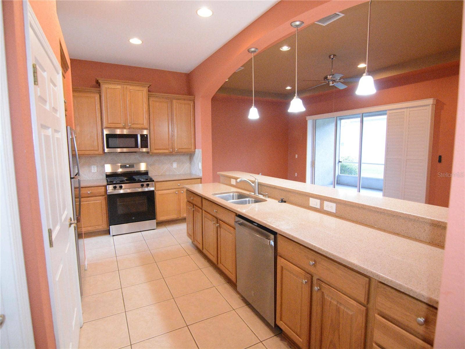 2294 SIFIELD GREENS WAY, #2294, Sun City Center, FL 33573