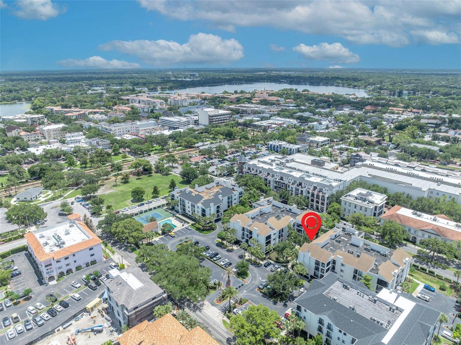 300 CAROLINA AVENUE, #402C, Winter Park, FL 32789 Exceptional dining, shopping, and entertainment corridors surround Park West, with Park Avenue one block away as well as Hannibal Square and Winter Park Village just west of the condo.