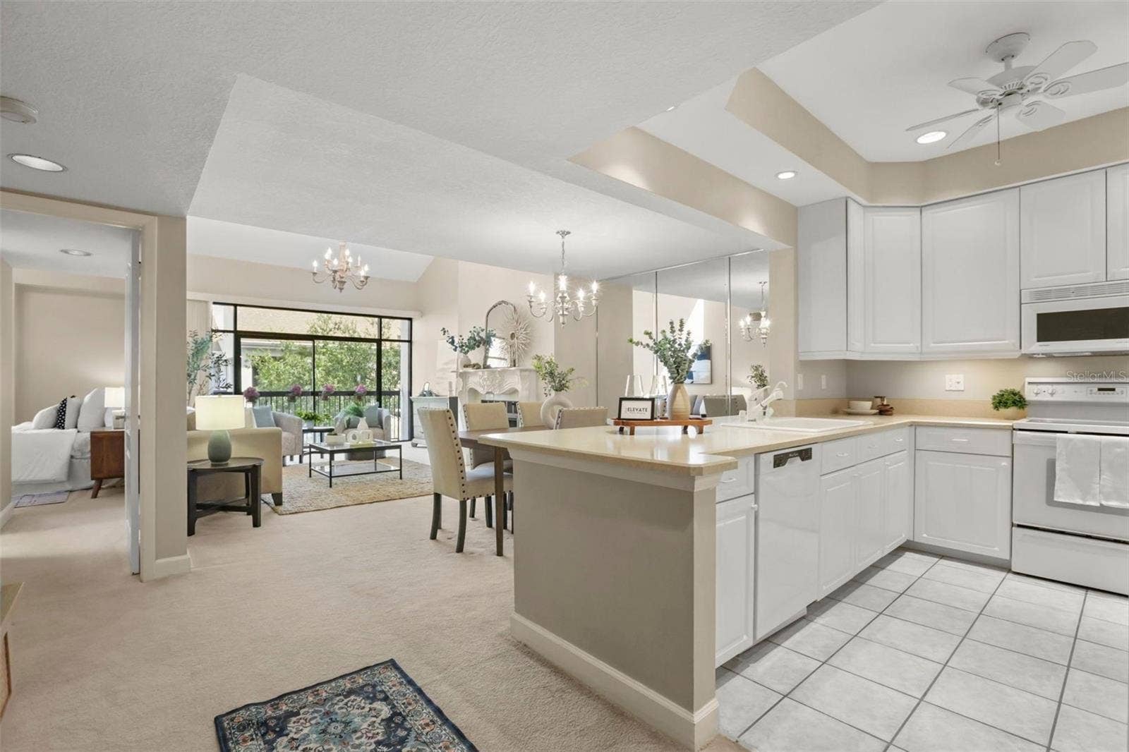 300 CAROLINA AVENUE, #402C, Winter Park, FL 32789 A bright, welcoming, and inviting view at the entrance of this home!