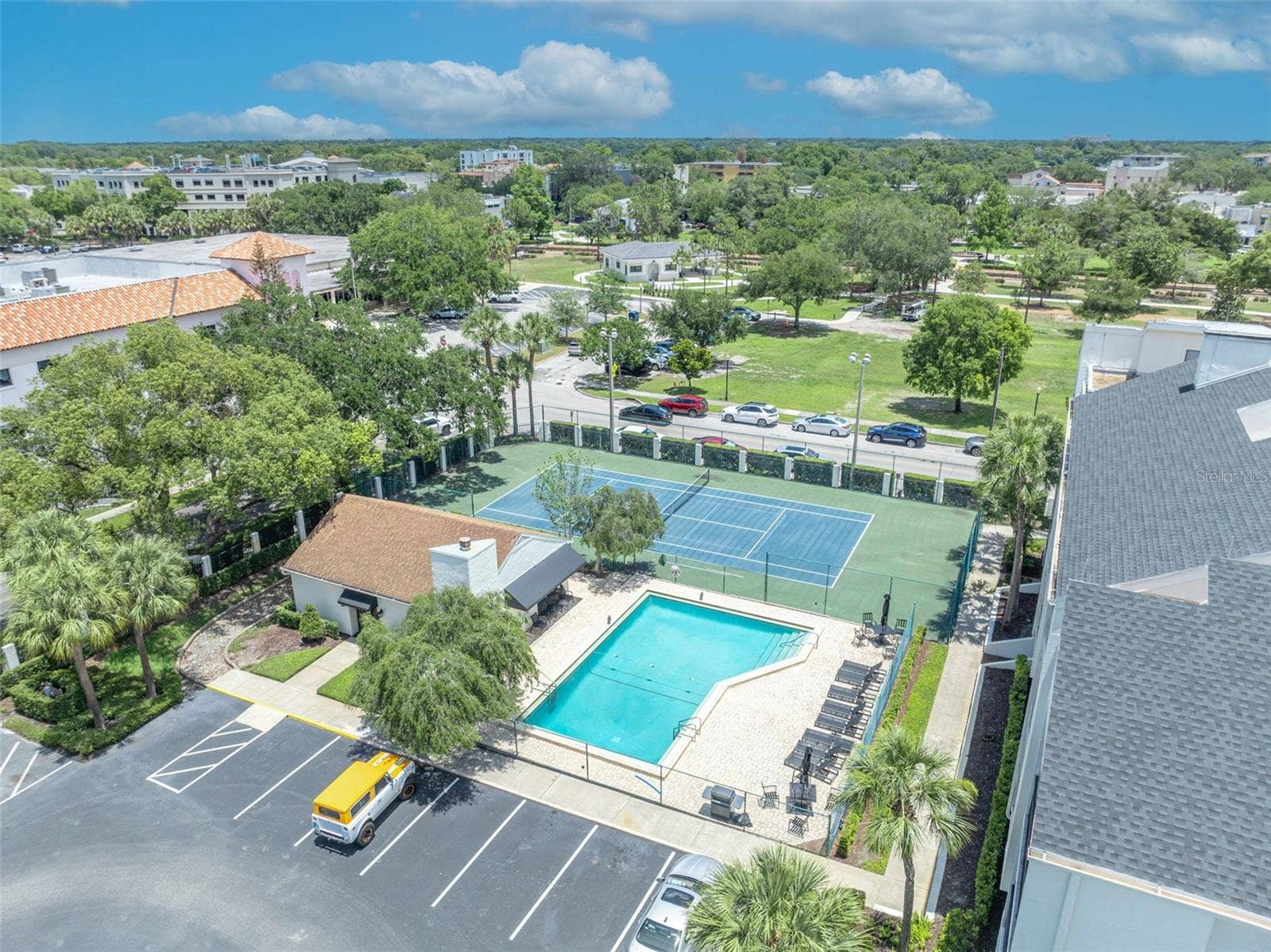 300 CAROLINA AVENUE, #402C, Winter Park, FL 32789 The full recreation complex of Park West.