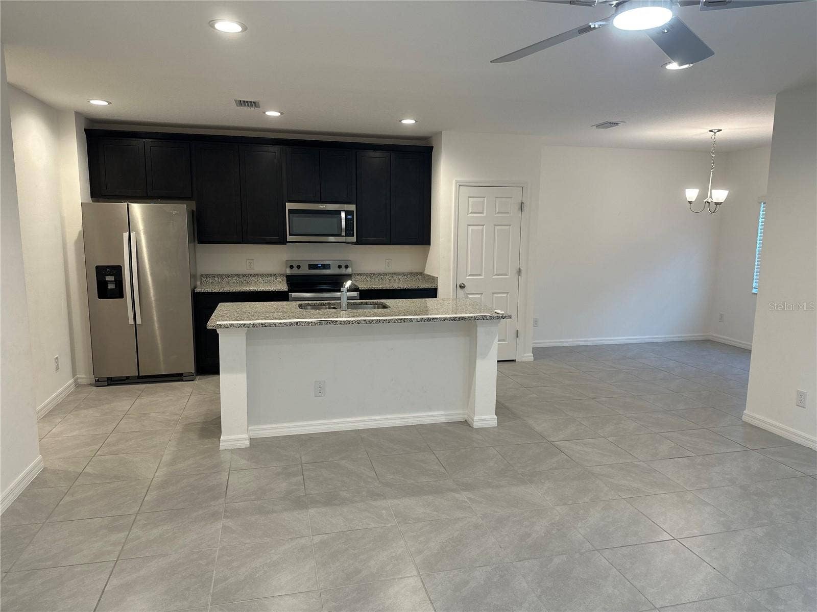 189 GLASS ONION DRIVE, Groveland, FL 34737