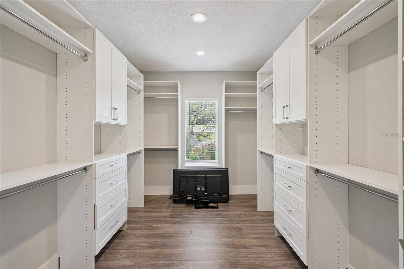 200 E GRANT STREET, Orlando, FL 32806 Closet