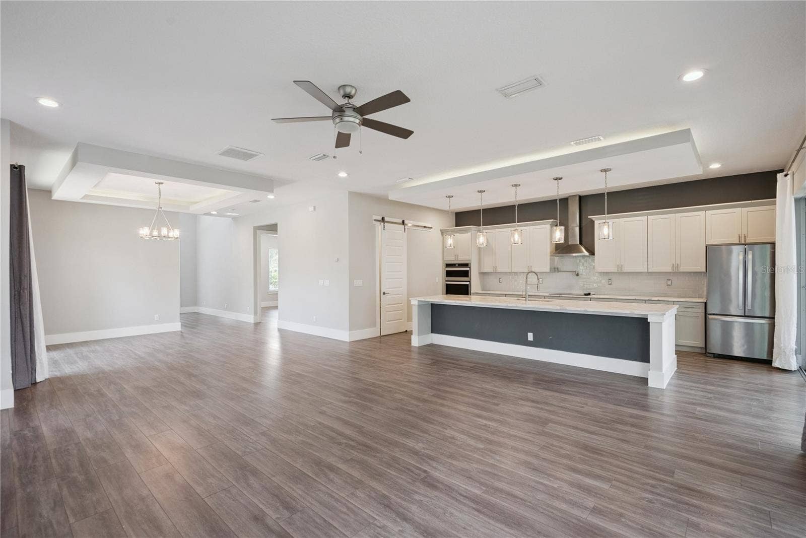 200 E GRANT STREET, Orlando, FL 32806 Kitchen