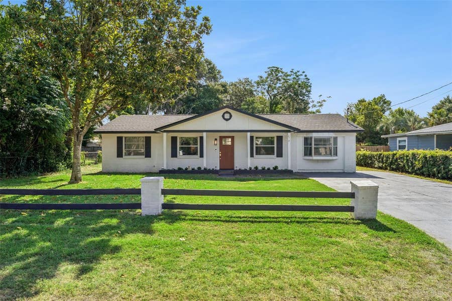 Property photo for 670 VINCENT DRIVE, Mount Dora, FL