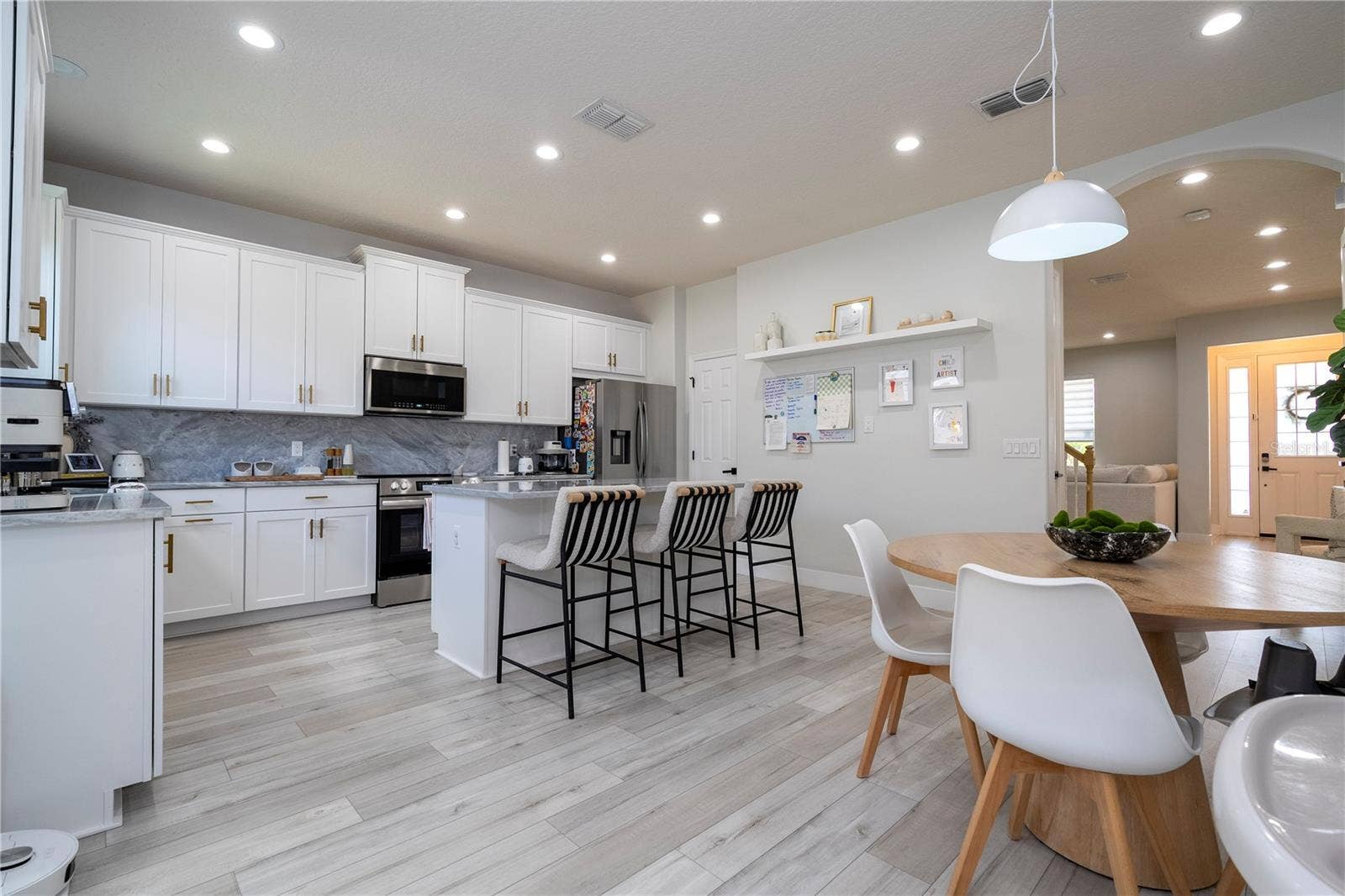 11861 VERMILLION AVENUE, Windermere, FL 34786 11861 VERMILLION AVENUE, Windermere, FL 34786