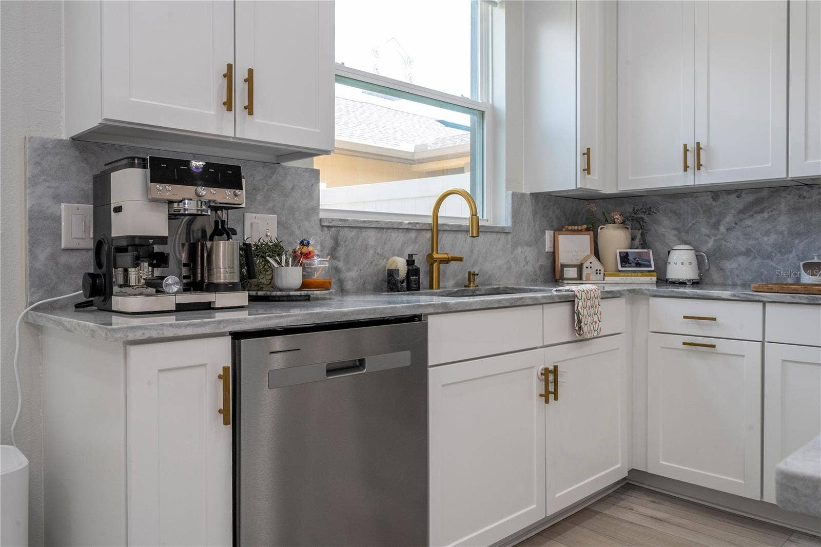 11861 VERMILLION AVENUE, Windermere, FL 34786 11861 VERMILLION AVENUE, Windermere, FL 34786