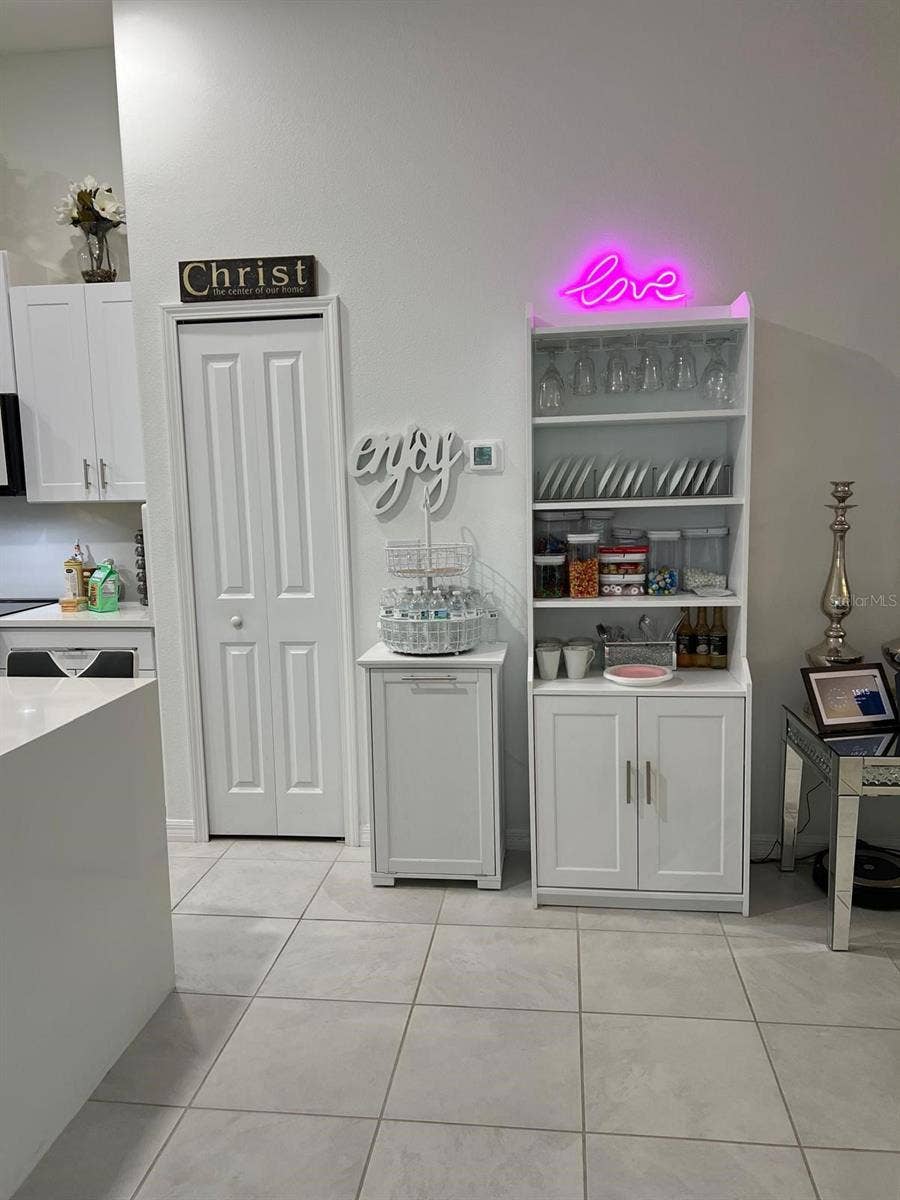 7111 AMELIA COVE COURT, Sun City Center, FL 33573 7111 AMELIA COVE COURT, Sun City Center, FL 33573