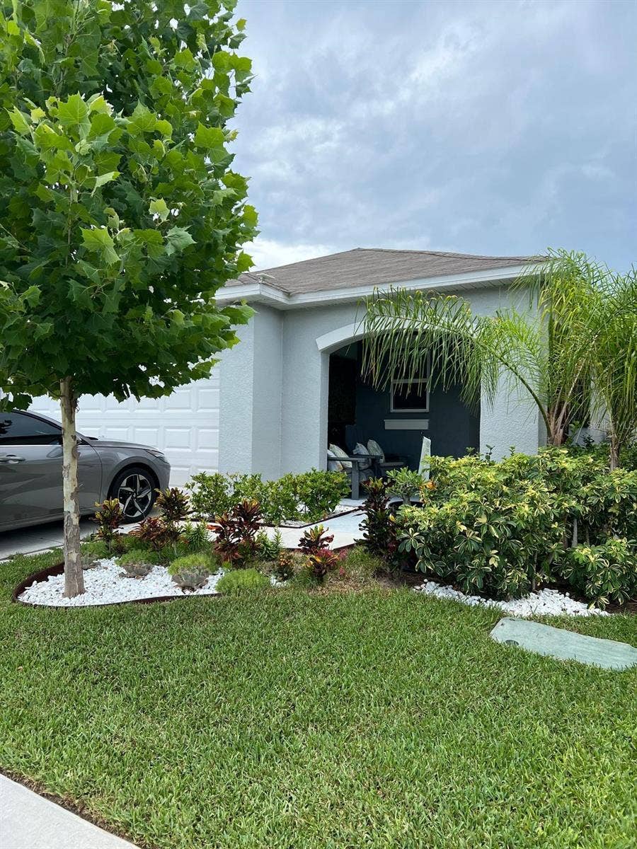 7111 AMELIA COVE COURT, Sun City Center, FL 33573 7111 AMELIA COVE COURT, Sun City Center, FL 33573