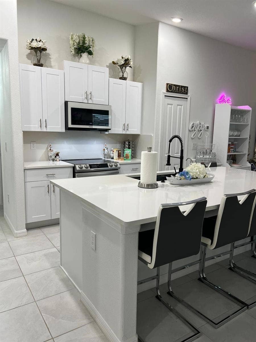 7111 AMELIA COVE COURT, Sun City Center, FL 33573 7111 AMELIA COVE COURT, Sun City Center, FL 33573