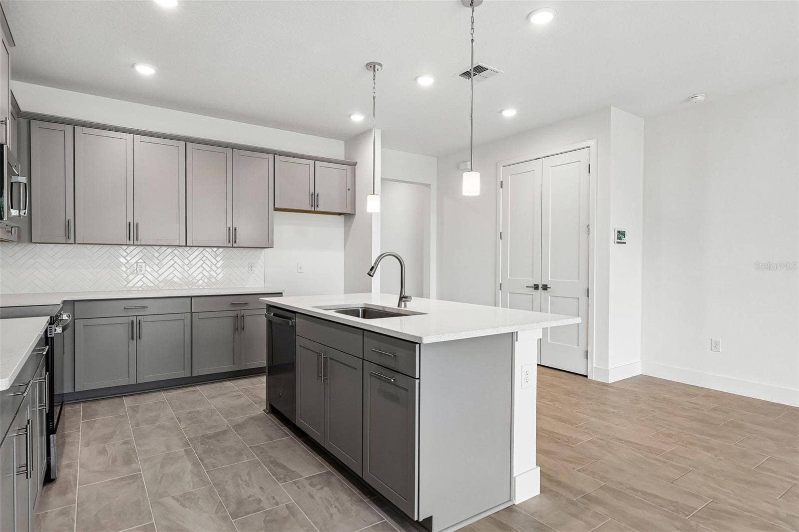 30314 EMERALD FOREST DRIVE, Mount Dora, FL 32757 30314 EMERALD FOREST DRIVE, Mount Dora, FL 32757