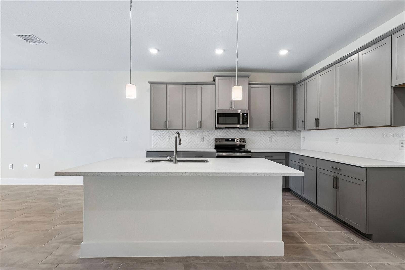 30314 EMERALD FOREST DRIVE, Mount Dora, FL 32757 30314 EMERALD FOREST DRIVE, Mount Dora, FL 32757
