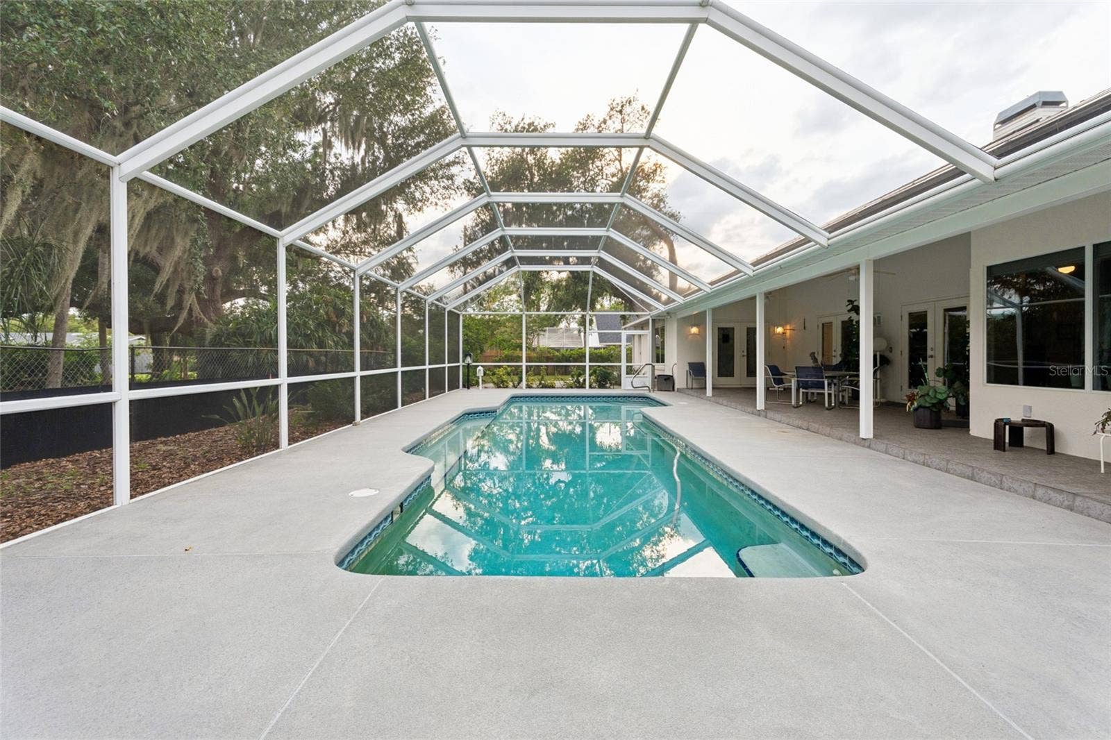 4404 SIMMONS ROAD, Orlando, FL 32812 Patio/Pool