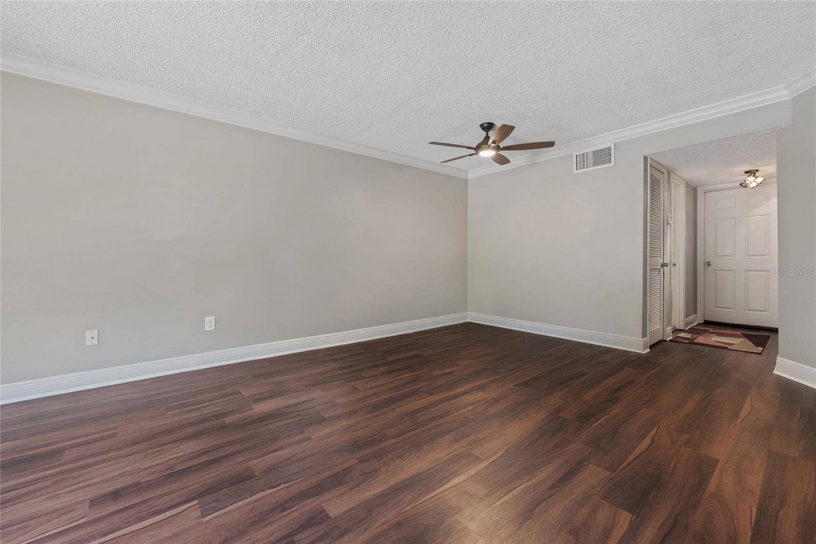 4310 LAKEWAY DRIVE, #12B, Orlando, FL 32839 4310 LAKEWAY DRIVE, #12B, Orlando, FL 32839