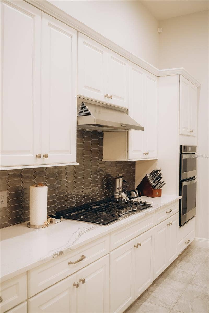 15505 SHOREBIRD LANE, Winter Garden, FL 34787 15505 SHOREBIRD LANE, Winter Garden, FL 34787