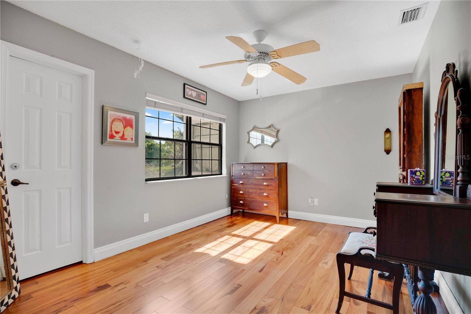 1367 CAMPBELL STREET, Orlando, FL 32806 Bedroom number two upstairs also offers a walk-in closet.