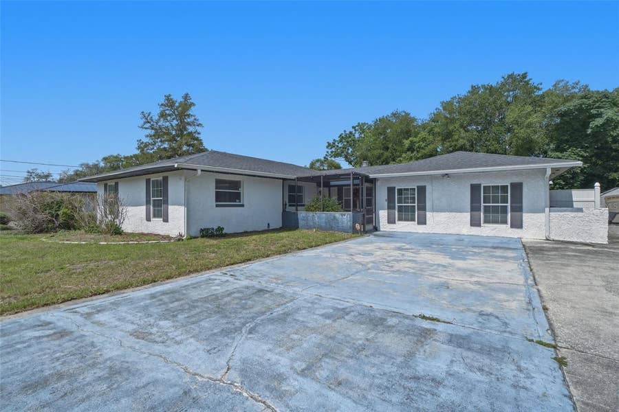 Property photo for 2276 PENNSYLVANIA AVENUE, Oviedo, FL