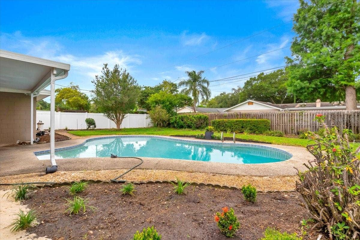 715 S RANGER BOULEVARD, Winter Park, FL 32792 Side pool area to backyard.