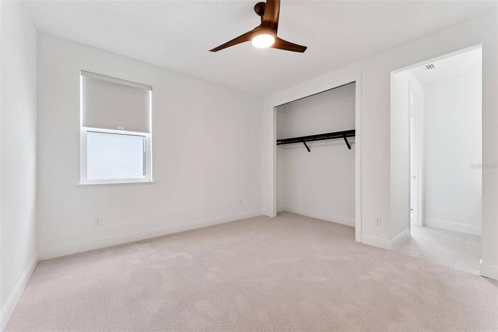 9652 ENGLISH LAUREL COURT, Orlando, FL 32827 9652 ENGLISH LAUREL COURT, Orlando, FL 32827