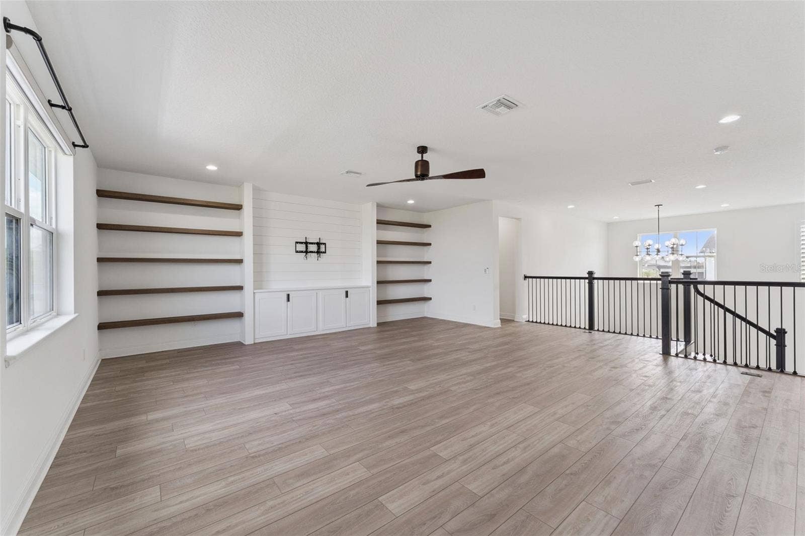 9652 ENGLISH LAUREL COURT, Orlando, FL 32827 9652 ENGLISH LAUREL COURT, Orlando, FL 32827