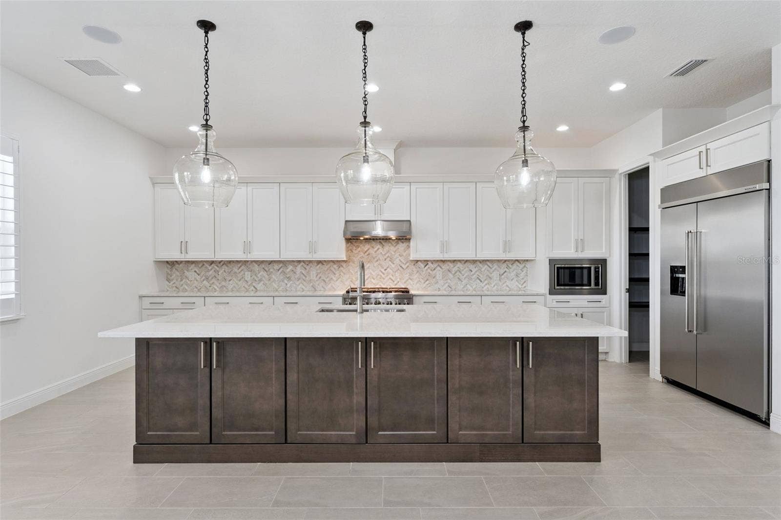 9652 ENGLISH LAUREL COURT, Orlando, FL 32827 9652 ENGLISH LAUREL COURT, Orlando, FL 32827