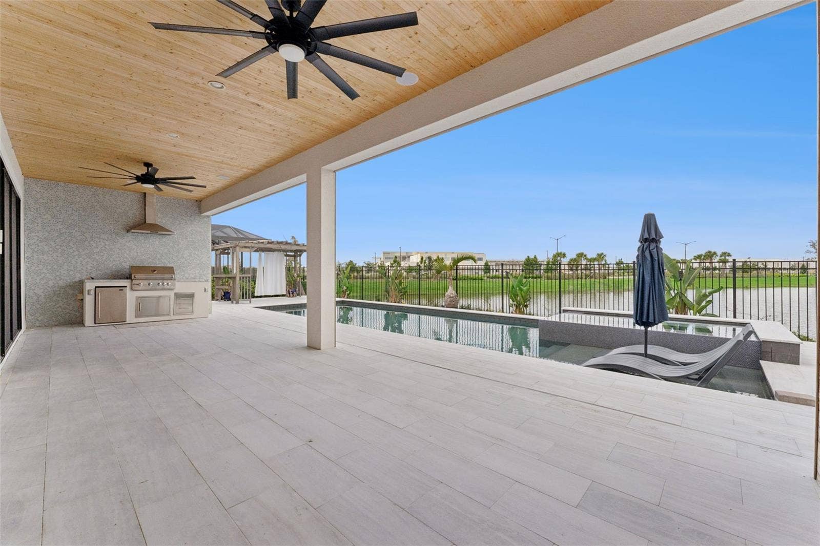 9652 ENGLISH LAUREL COURT, Orlando, FL 32827 9652 ENGLISH LAUREL COURT, Orlando, FL 32827