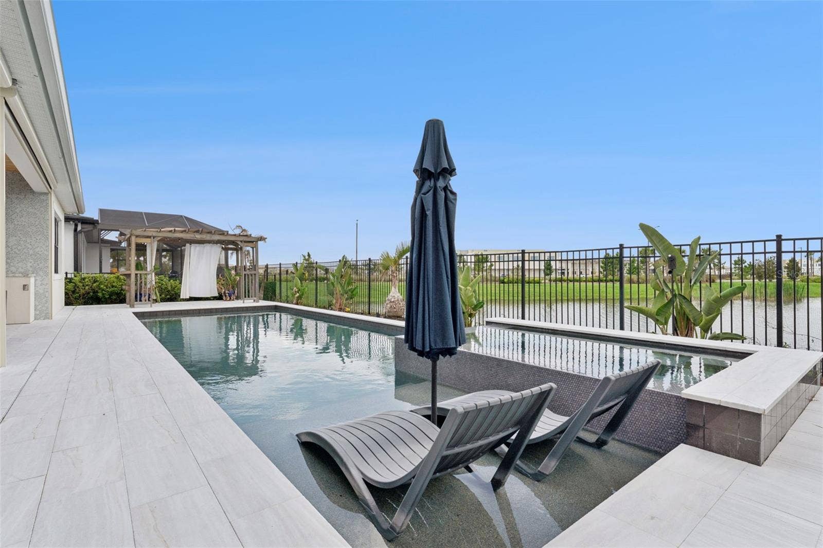 9652 ENGLISH LAUREL COURT, Orlando, FL 32827 9652 ENGLISH LAUREL COURT, Orlando, FL 32827