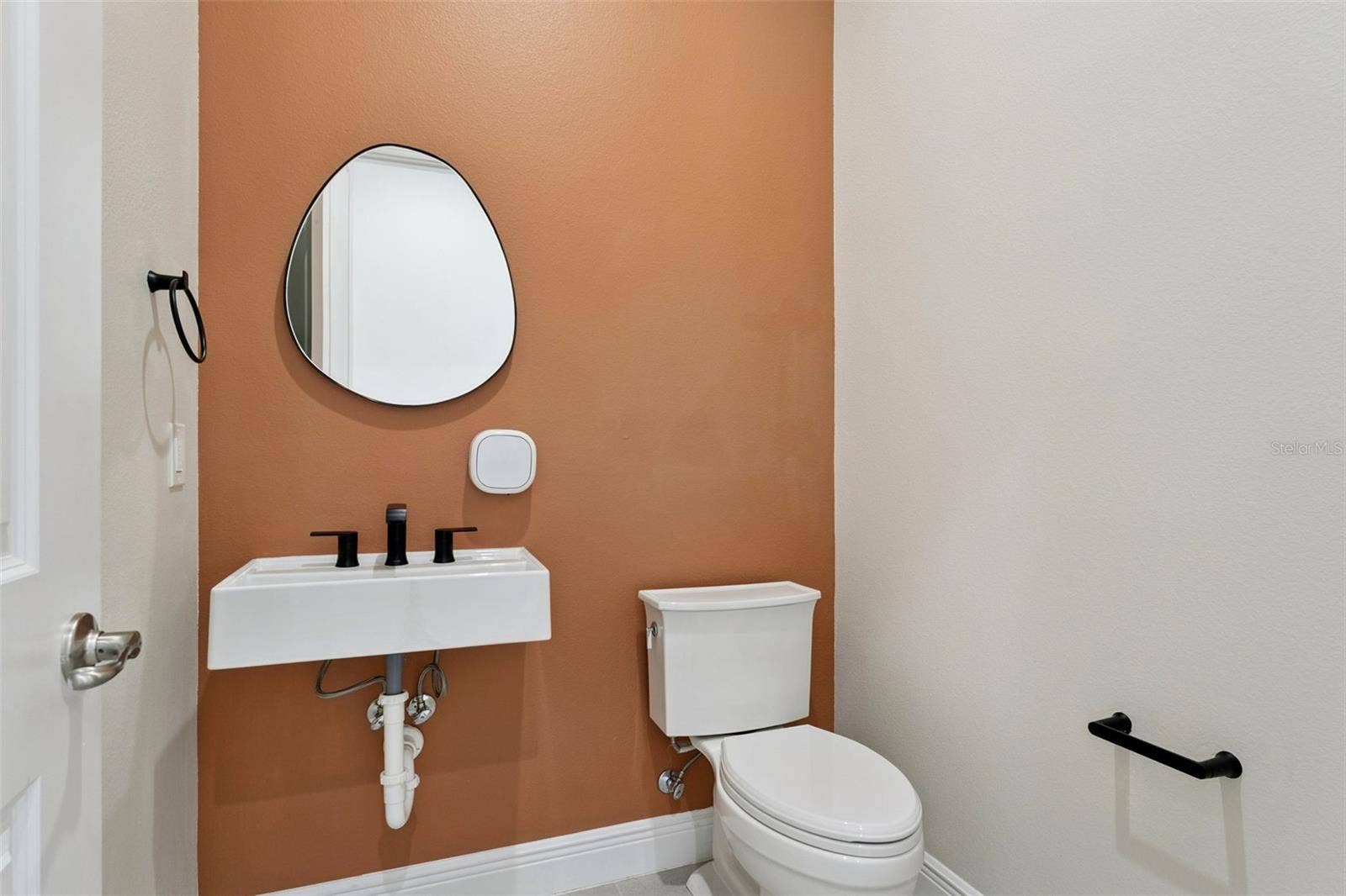 9652 ENGLISH LAUREL COURT, Orlando, FL 32827 9652 ENGLISH LAUREL COURT, Orlando, FL 32827