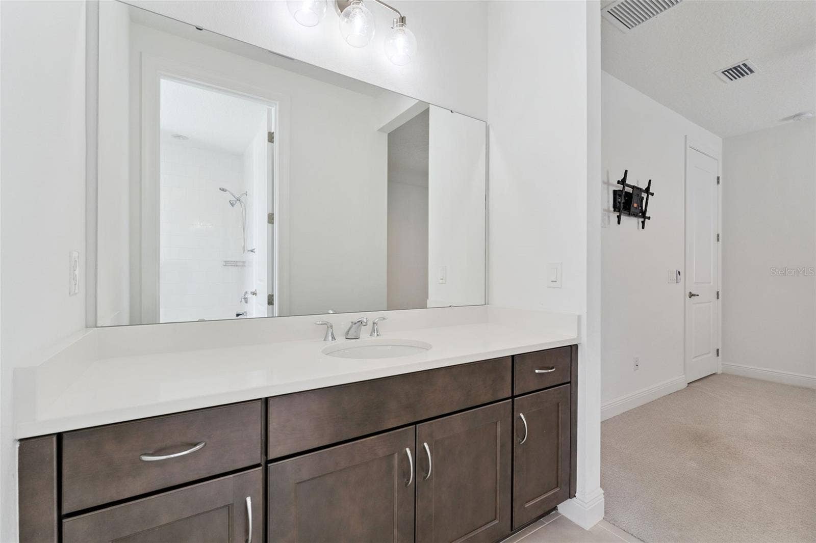 9652 ENGLISH LAUREL COURT, Orlando, FL 32827 9652 ENGLISH LAUREL COURT, Orlando, FL 32827