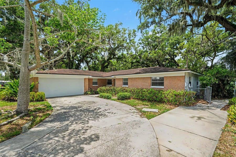 Property photo for 714 COULTER PLACE, Brandon, FL