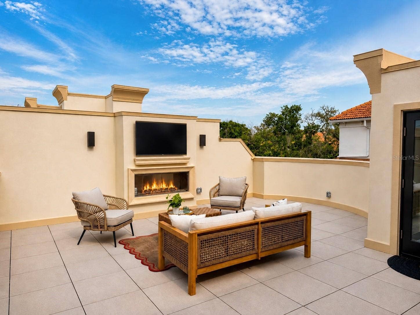 125 S INTERLACHEN AVENUE, #2, Winter Park, FL 32789 125 S INTERLACHEN AVENUE, #2, Winter Park, FL 32789