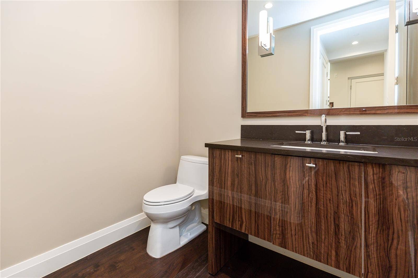 125 S INTERLACHEN AVENUE, #2, Winter Park, FL 32789 125 S INTERLACHEN AVENUE, #2, Winter Park, FL 32789