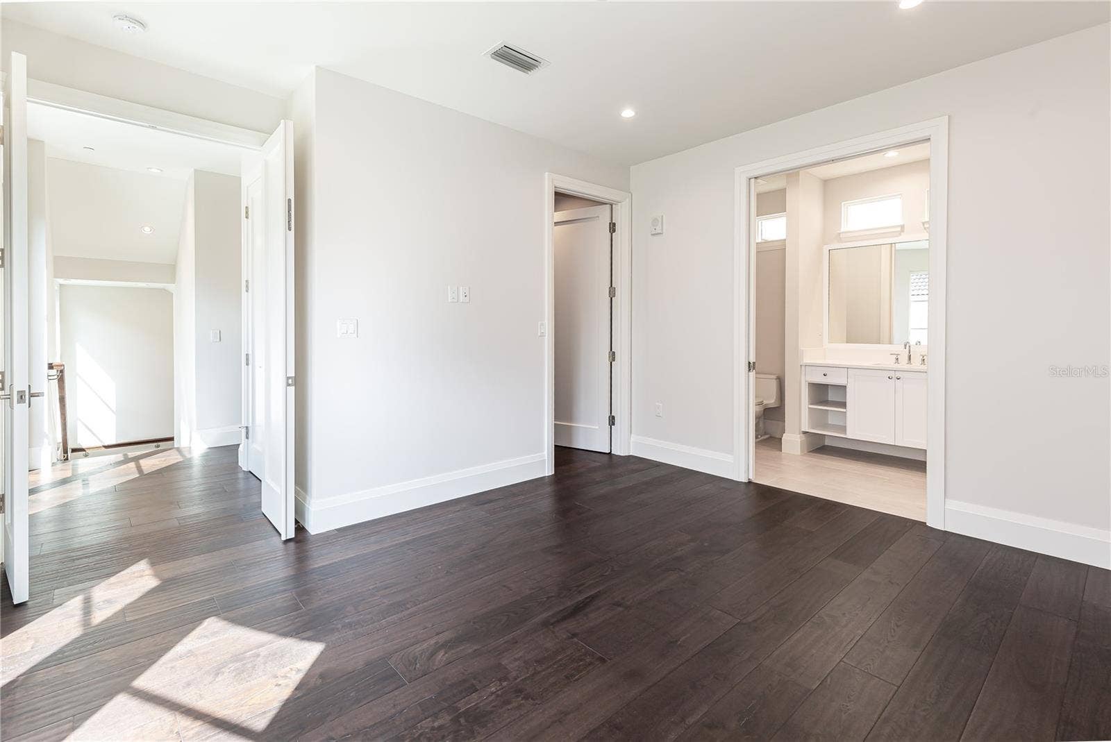 125 S INTERLACHEN AVENUE, #2, Winter Park, FL 32789 125 S INTERLACHEN AVENUE, #2, Winter Park, FL 32789