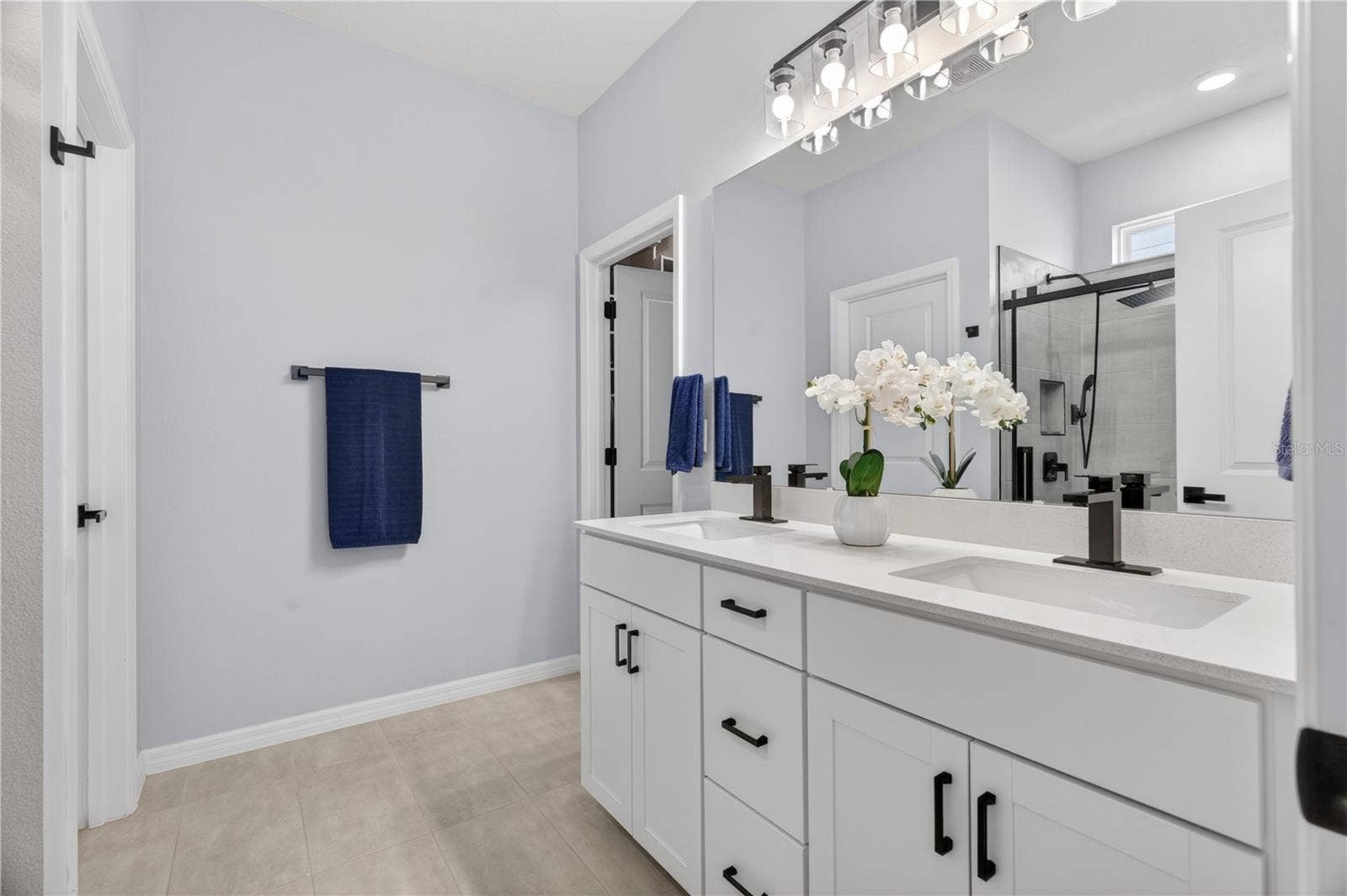 7239 IVY TENDRIL AVENUE, Orlando, FL 32829 PRIMARY BATHROOM