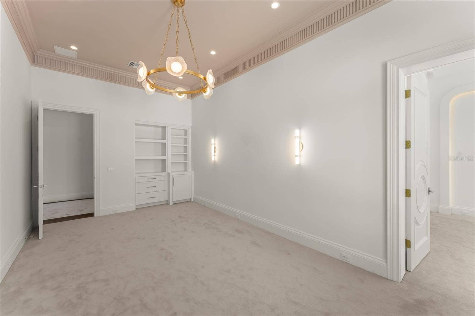3057 PORTO LAGO COURT, Windermere, FL 34786 3057 PORTO LAGO COURT, Windermere, FL 34786