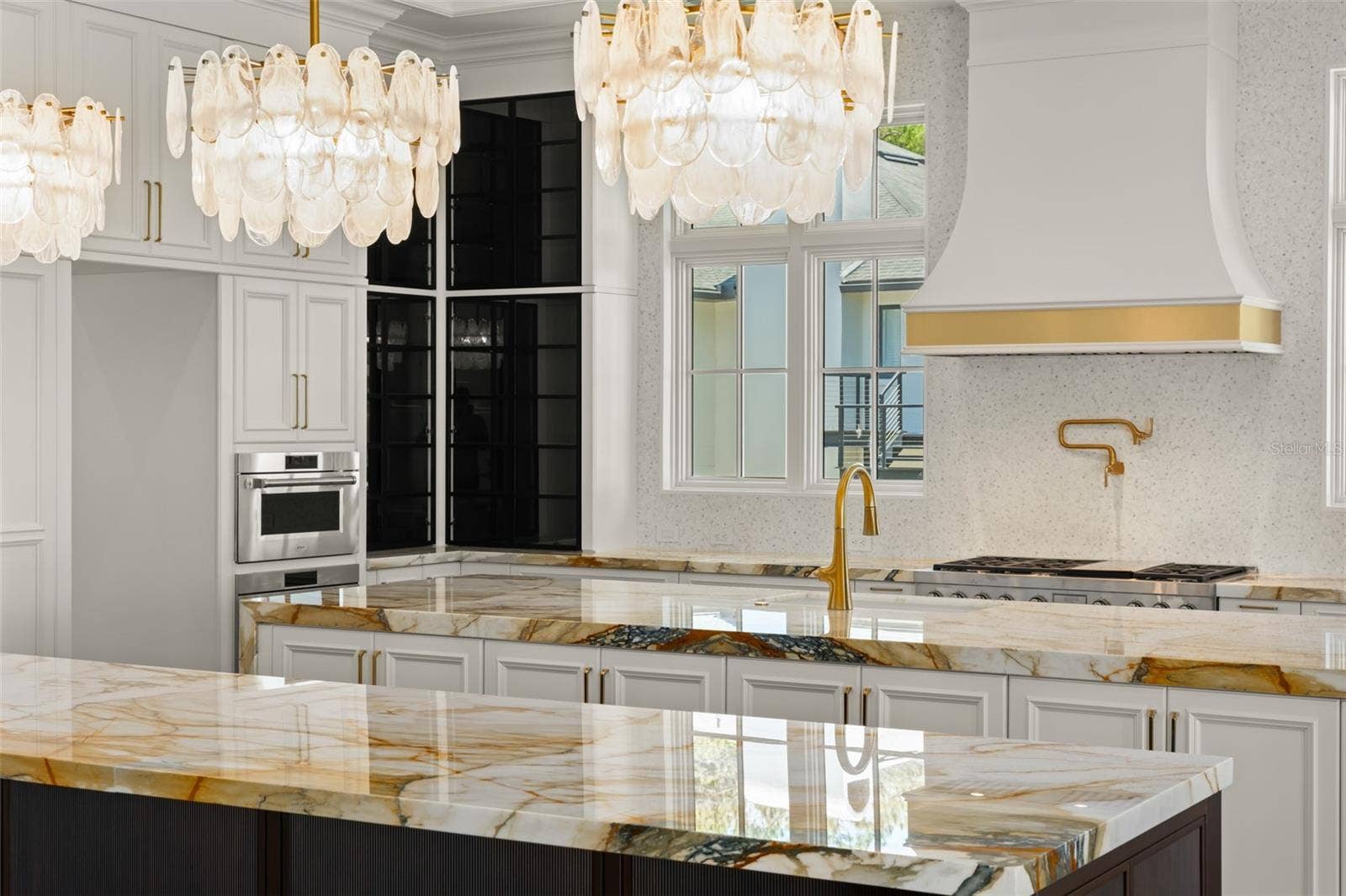3057 PORTO LAGO COURT, Windermere, FL 34786 3057 PORTO LAGO COURT, Windermere, FL 34786
