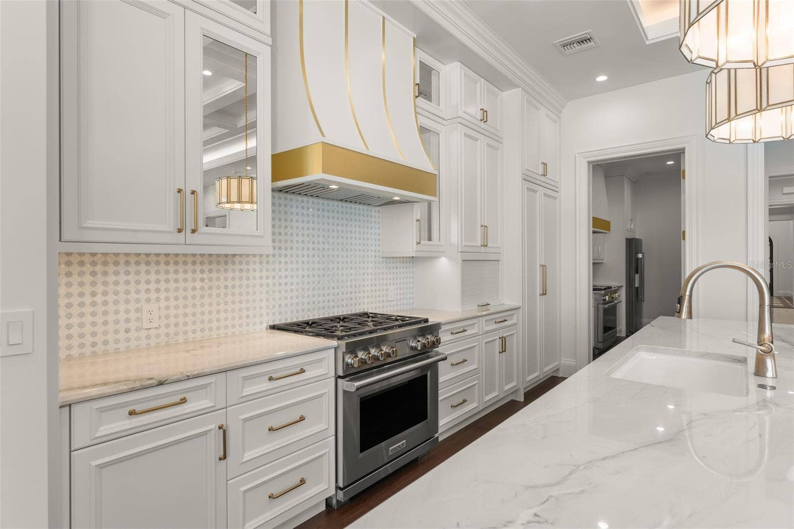 3057 PORTO LAGO COURT, Windermere, FL 34786 3057 PORTO LAGO COURT, Windermere, FL 34786