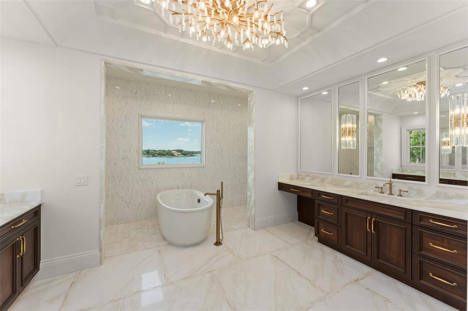 3057 PORTO LAGO COURT, Windermere, FL 34786 3057 PORTO LAGO COURT, Windermere, FL 34786