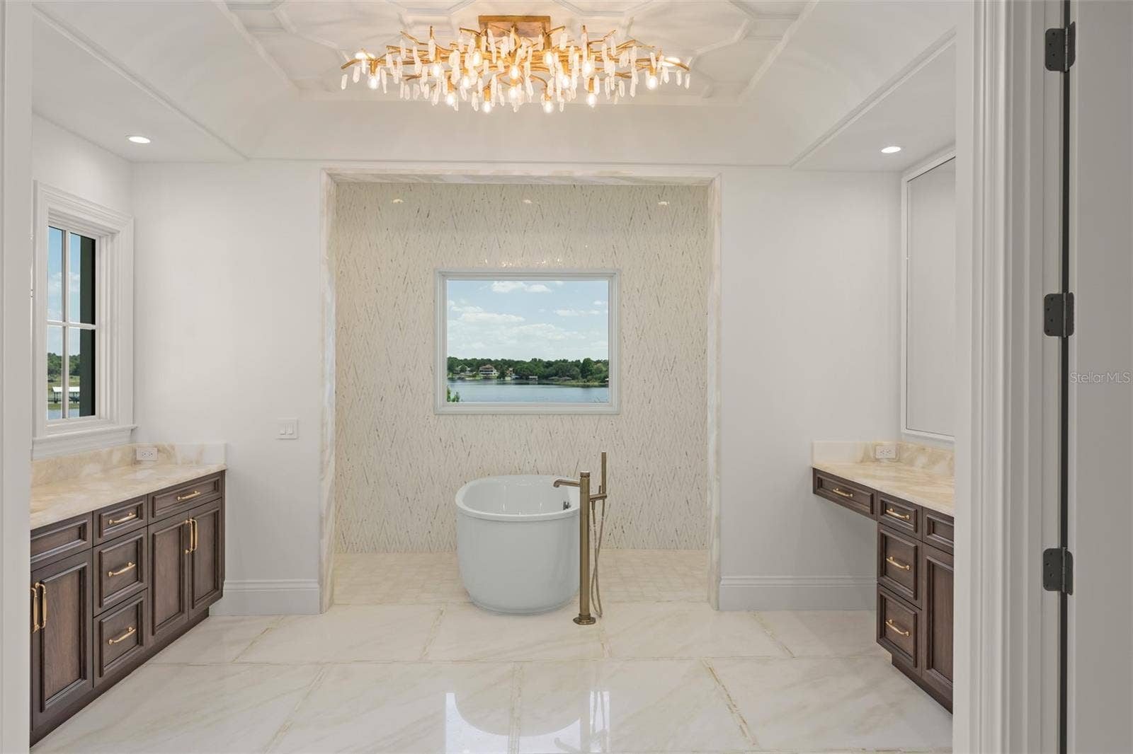 3057 PORTO LAGO COURT, Windermere, FL 34786 3057 PORTO LAGO COURT, Windermere, FL 34786