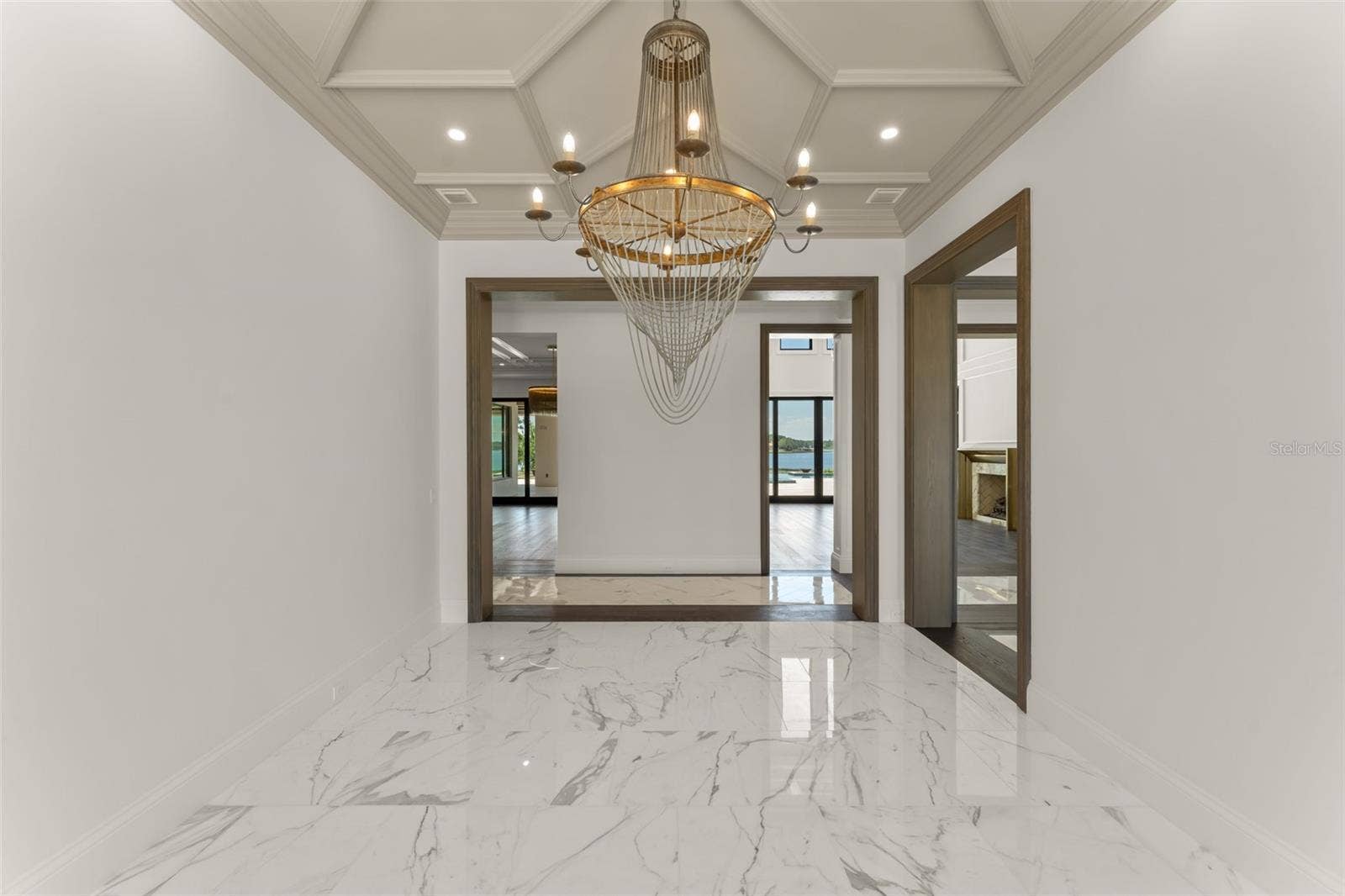 3057 PORTO LAGO COURT, Windermere, FL 34786 3057 PORTO LAGO COURT, Windermere, FL 34786