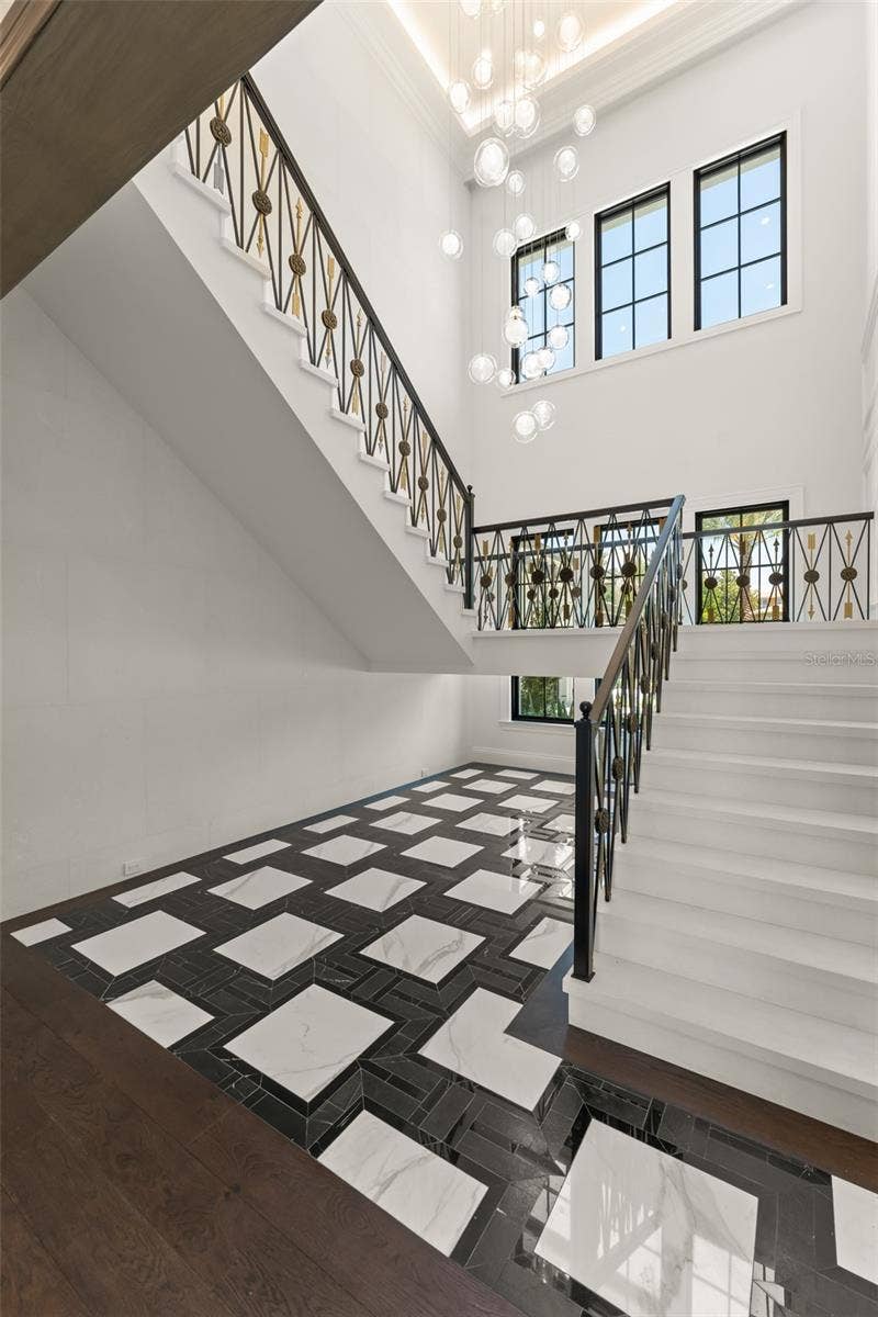 3057 PORTO LAGO COURT, Windermere, FL 34786 3057 PORTO LAGO COURT, Windermere, FL 34786