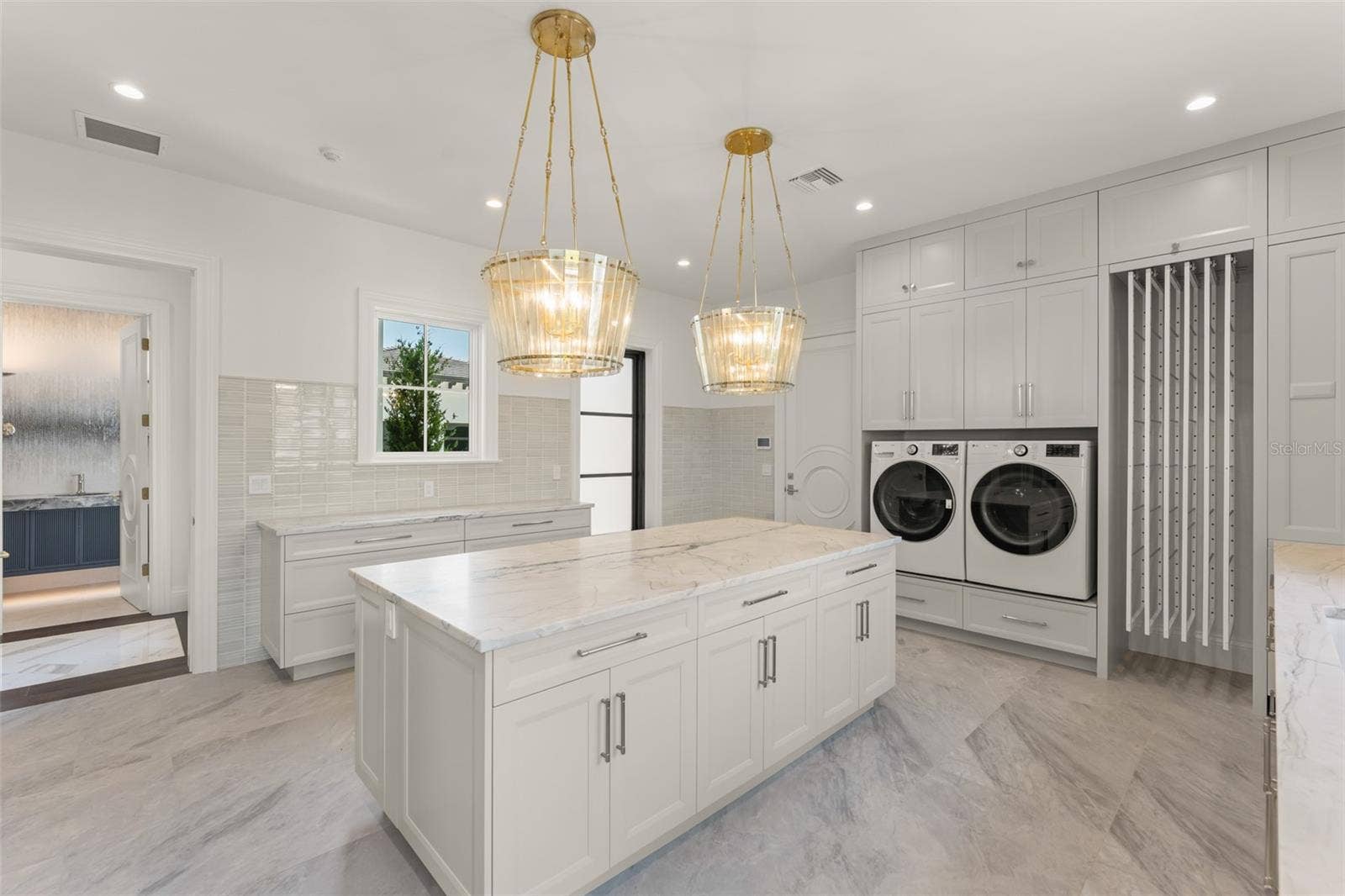 3057 PORTO LAGO COURT, Windermere, FL 34786 3057 PORTO LAGO COURT, Windermere, FL 34786