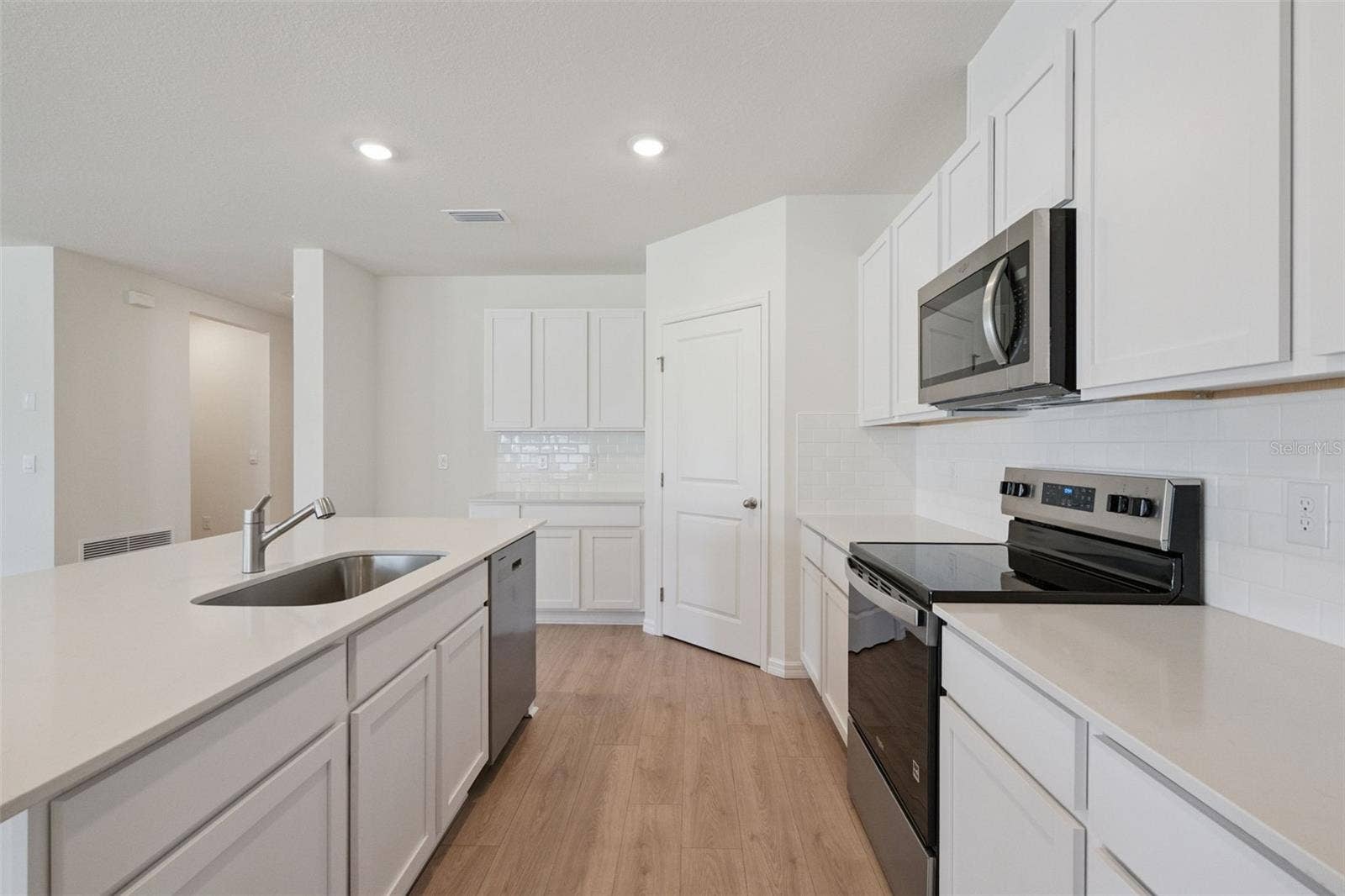 1124 MORFONTAINE STREET, Daytona Beach, FL 32124