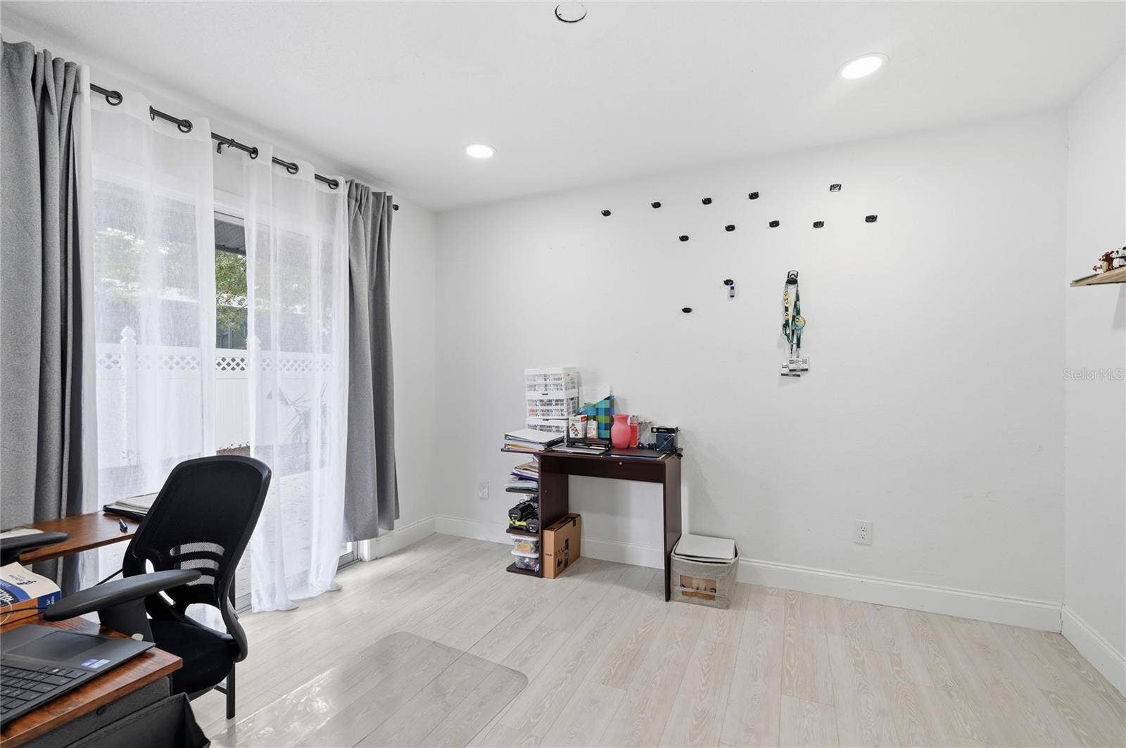 1946 STRATHAVEN ROAD, Winter Park, FL 32792 1946 STRATHAVEN ROAD, Winter Park, FL 32792