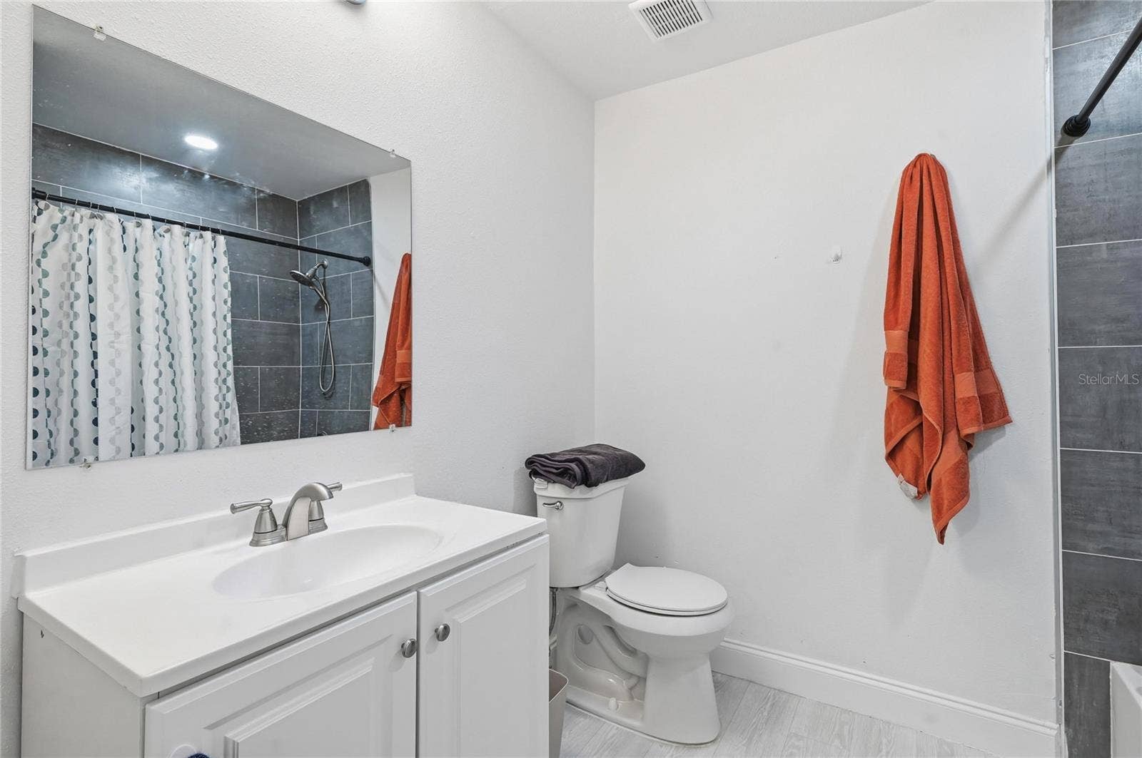1946 STRATHAVEN ROAD, Winter Park, FL 32792 1946 STRATHAVEN ROAD, Winter Park, FL 32792