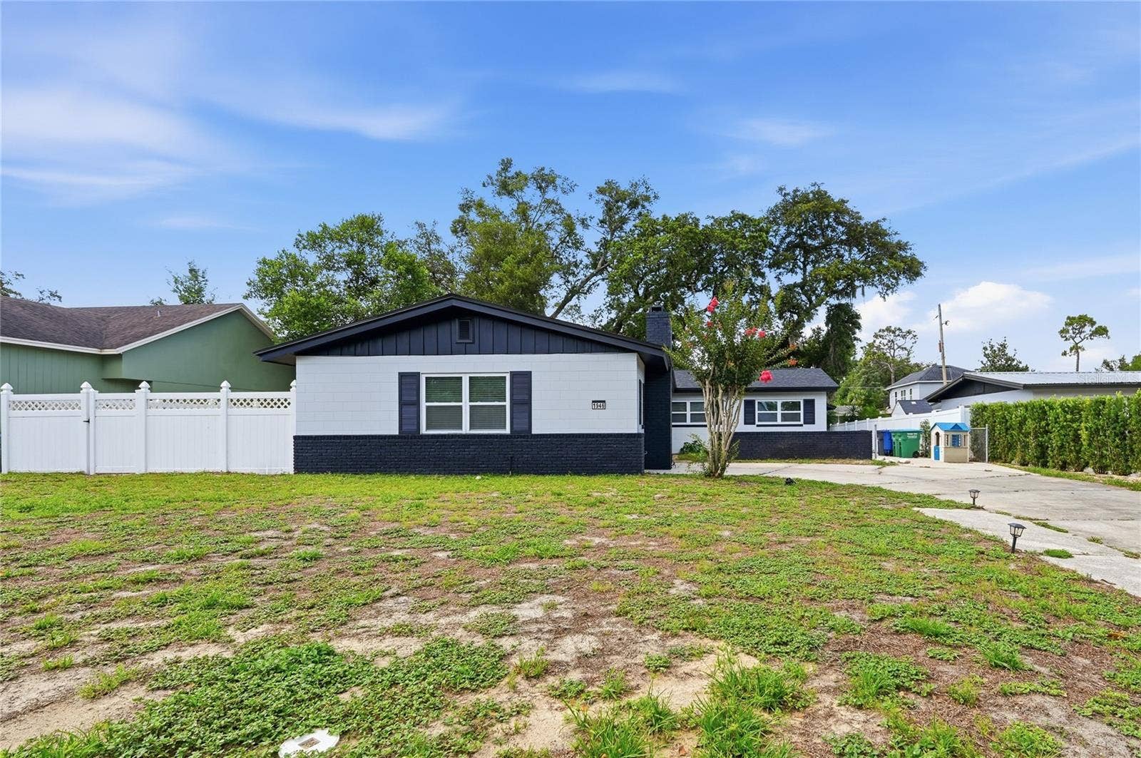 1946 STRATHAVEN ROAD, Winter Park, FL 32792 1946 STRATHAVEN ROAD, Winter Park, FL 32792