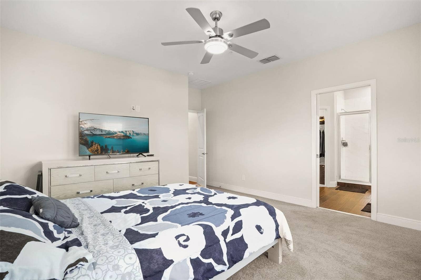 14229 KELLOGG AVENUE, Orlando, FL 32827 14229 KELLOGG AVENUE, Orlando, FL 32827