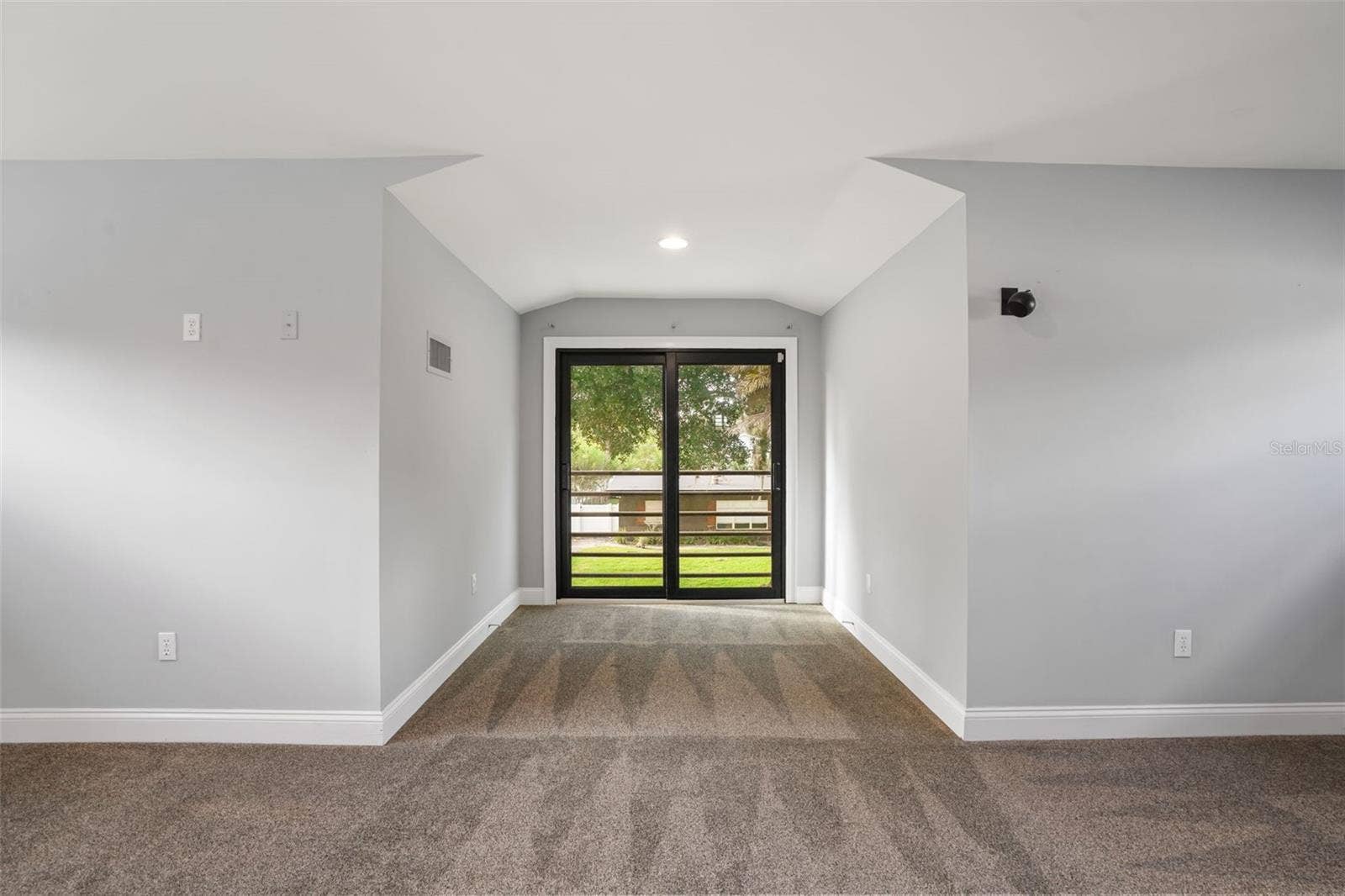1166 N LAKE SYBELIA, Maitland, FL 32751 1166 N LAKE SYBELIA, Maitland, FL 32751
