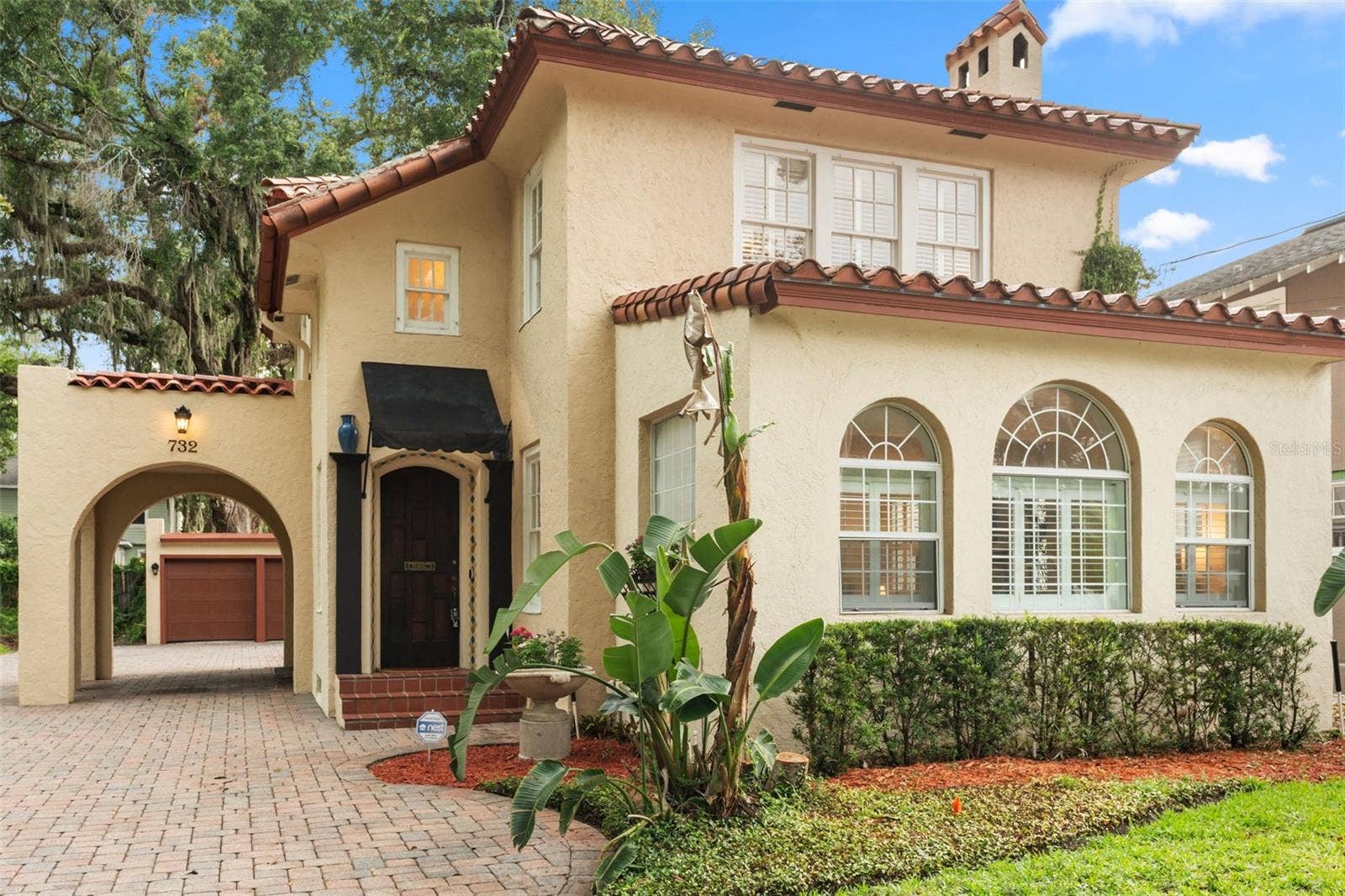 732 EDGEWATER DRIVE, Orlando, FL 32804 732 EDGEWATER DRIVE, Orlando, FL 32804