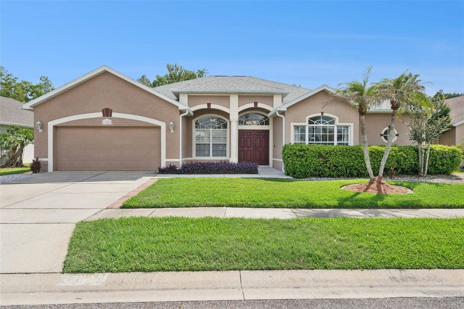 13429 FALCON POINTE DRIVE, Orlando, FL 32837 13429 FALCON POINTE DRIVE, Orlando, FL 32837