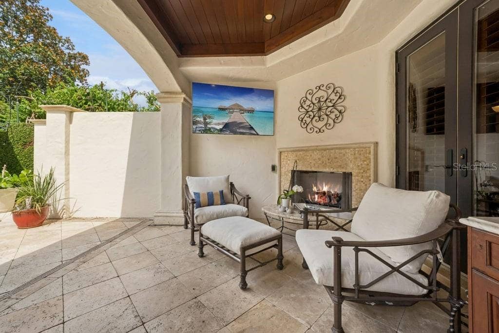 1571 WOODLAND AVENUE, Winter Park, FL 32789 1571 WOODLAND AVENUE, Winter Park, FL 32789